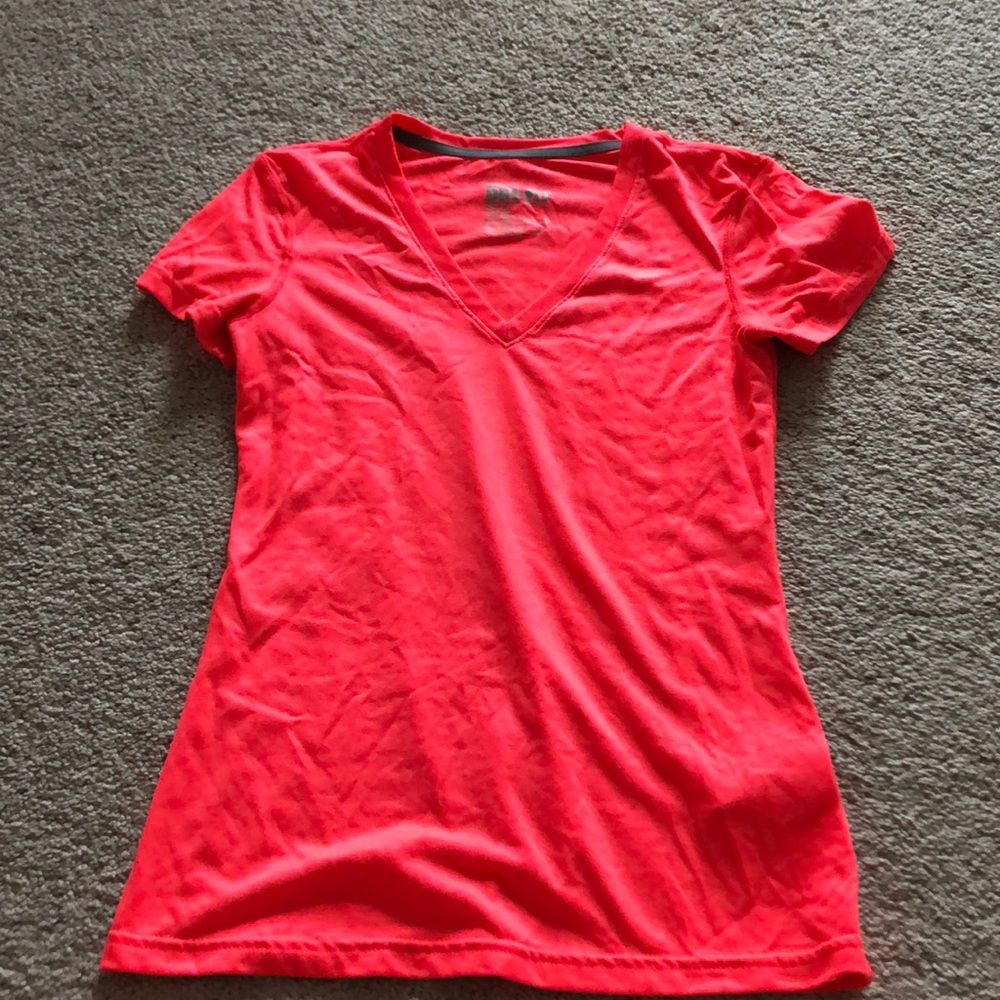 Nike tee